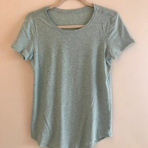 Love Crew Scoop-Neck Tshirt - Lululemon Size 4
